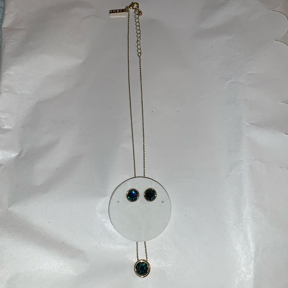 Swarovski Emerald Crystals: WHBM Necklace & Earrings NWT & Gift Box, May B’day - Picture 6 of 11